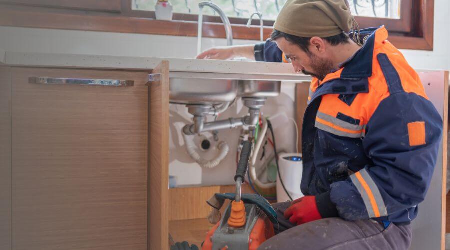 Local tankless water heater installation in Revere, MO